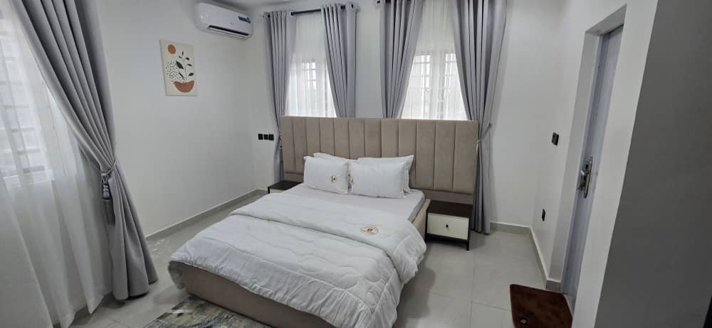 2 Bedroom Apartments